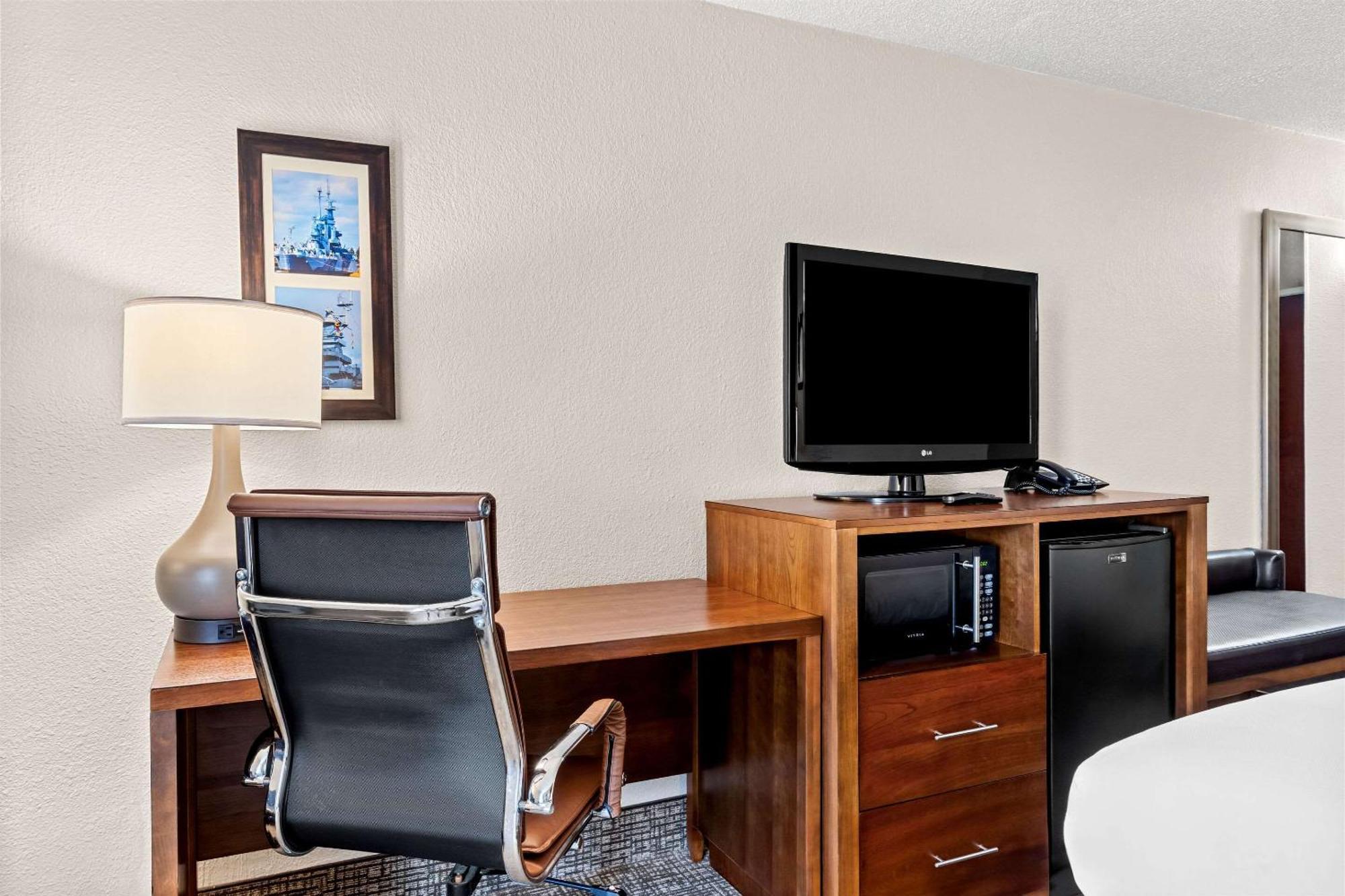 Comfort University 2* Wilmington